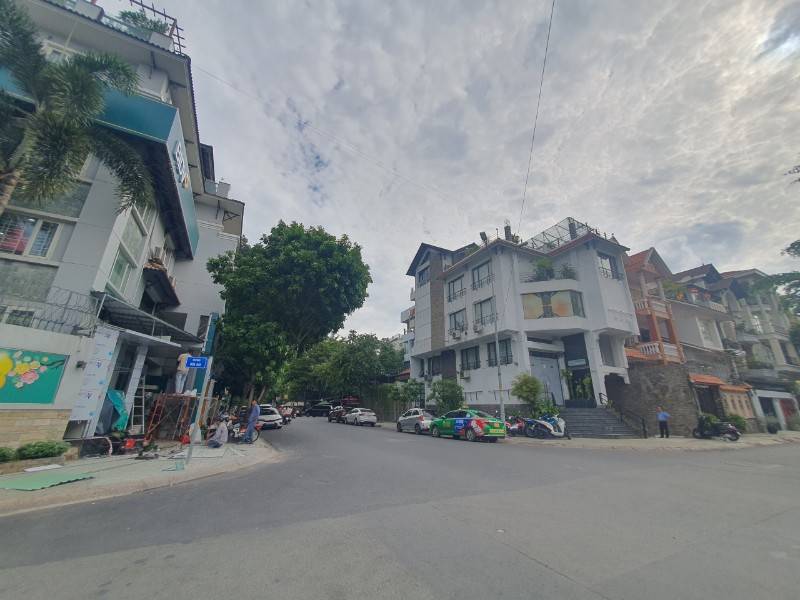 Cho thuê Góc 2 mặt tiền Khu Phan Xích Long đường Hoa Đào, Hoa Mai