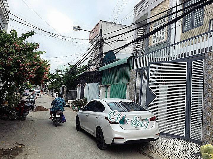 Nhà lầu rộng rãi lộ ô tô hẻm 234 đường Hoàng Quốc Việt, An Bình, NK