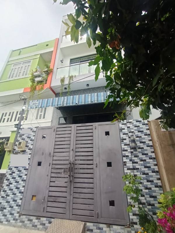 Nhà 4.4 x 9, 4 tầng HXH Nguyễn Xí chỉ 6 tỷ