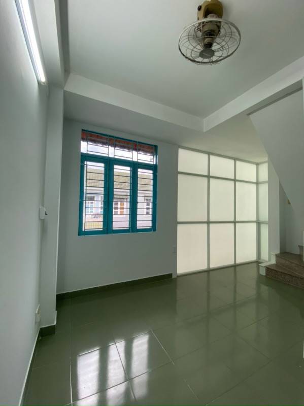 Nhà cho thuê đường 8m Nguyễn Văn Thương DT 4x18m 3 lầu P25 Quận Bình T