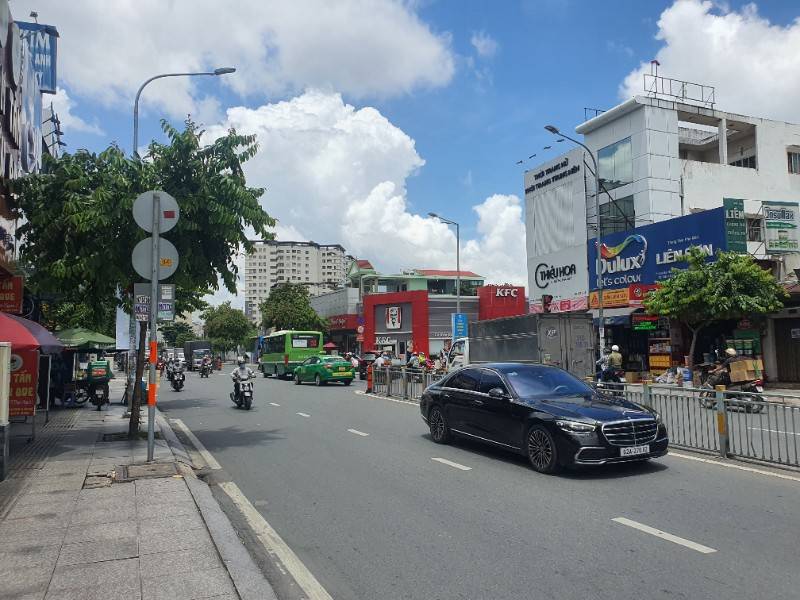 Bán nhà HXH đường Vườn Lài Tân Phú