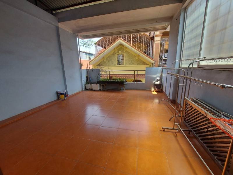 Cho thuê nhà riêng Vương Thừa Vũ,45m2 x 5t, 3pn,ôtô đỗ cửa,14tr/tháng