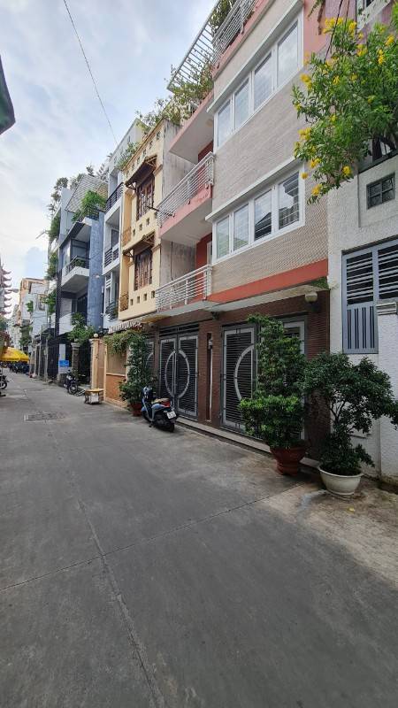 Bán nhà đẹp quận 10  Lê Hồng Phong ngang 6,5 dài 13 5 tầng giá 15,7 tỷ