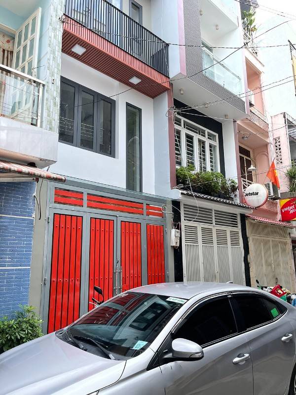 Nhà 3 lầu đẹp lung linh hẻm ôtô vào tận nhà khu VIP Huỳnh Văn Bánh 