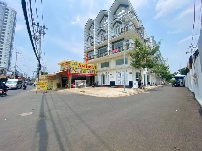Cho thuê nhà mặt tiền 4,5x18 đường An Dương Vương An LẠc Bình Tân.