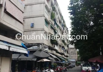 Cho thuê căn hộ chung cư Xóm Cải Lô E Lầu 2 đường Nguyễn Trãi P8 Q5