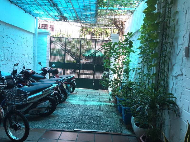Cho thuê nhà mặt tiền 3bis Lam Sơn Bình Thạnh . 
