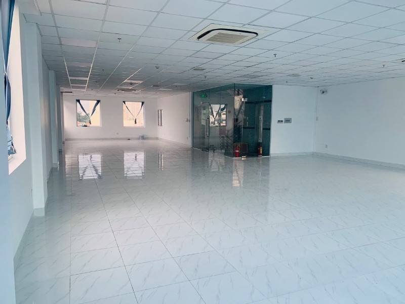 Văn phòng mới 100% Full kính, Vuông Vức Khu Sân Bay , Quận Tân Bình