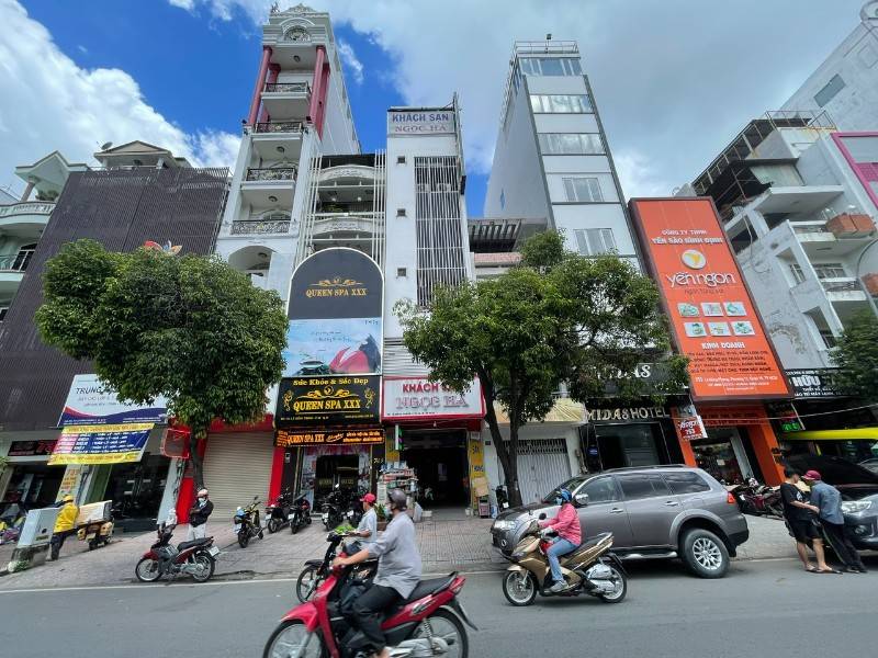 MT Lê Hồng Phong DT 4x22m, Kc 5 lầu thang máy, 16PN 17WC, bán 29,9 tỷ 