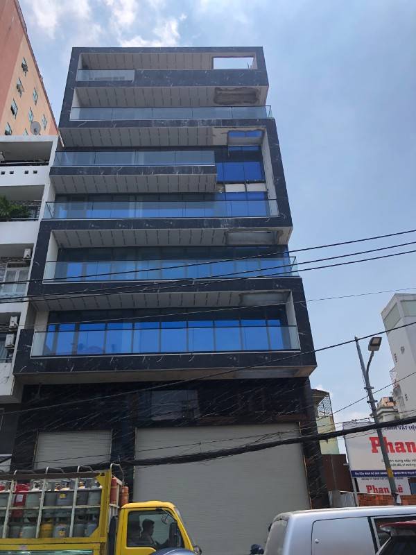 Nhà 5 tầng ngay Nguyễn Thị Minh Khai.202m2.Thu nhập 360tr. Chỉ 12,8T