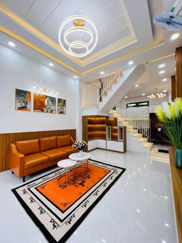 Cần bán nhà ngay MT Nguyễn Phi Khanh, Tân Định, Quận 1,52m2,1T2L, SHR