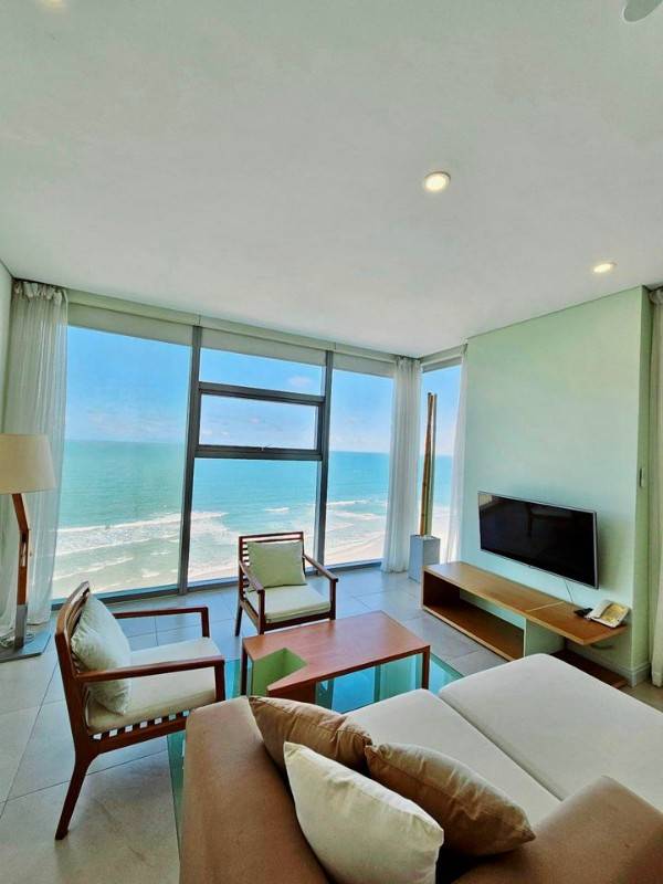bán tòa căn hộ Fusion Suites view trực diện biển có sẵn sổ hồng CC 
