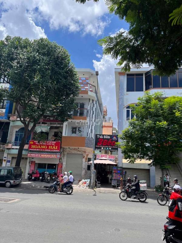 Bán nhà MT góc Nguyễn Văn Luông, Q6 (4x16m) trệt 4 lầu