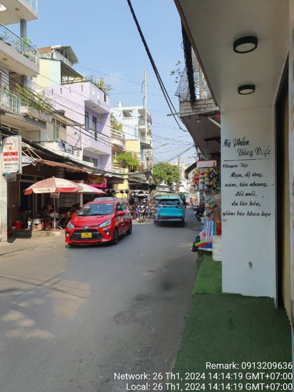 Cho thuê nhà trệt, lửng, 2 lầu đường Nguyễn Đình Chiểu, Q. Phú Nhuận