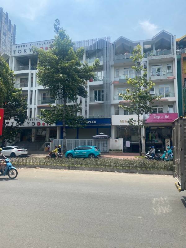 Cần bán căn Mặt tiền Nguyễn Thị Thập DT 10x20m Giá bán: 95 tỷ 