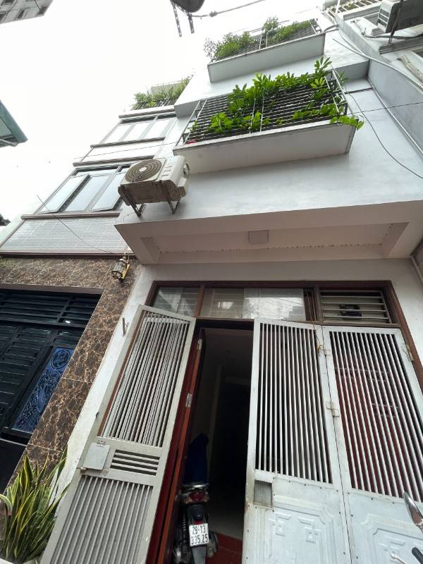 Bán nhà 42m x4T nhà đẹp thoáng, ngõ ô tô đỗ cửa sầm uất phố Mậu Lương