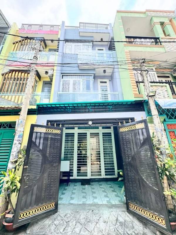 Bán gấp nhà ở Nguyễn Văn Luông, phường 10, Quận 6, giá 2 tỷ 500 triệu