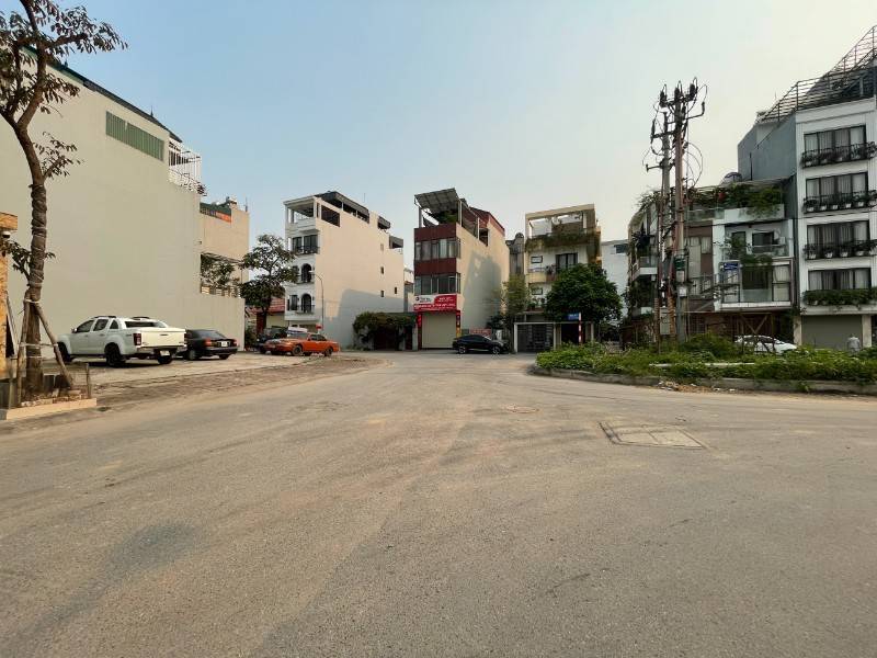 Chinh chủ bán 137m2 đất phố Nguyễn Khiêm Ích-Ngô Xuân Quảng