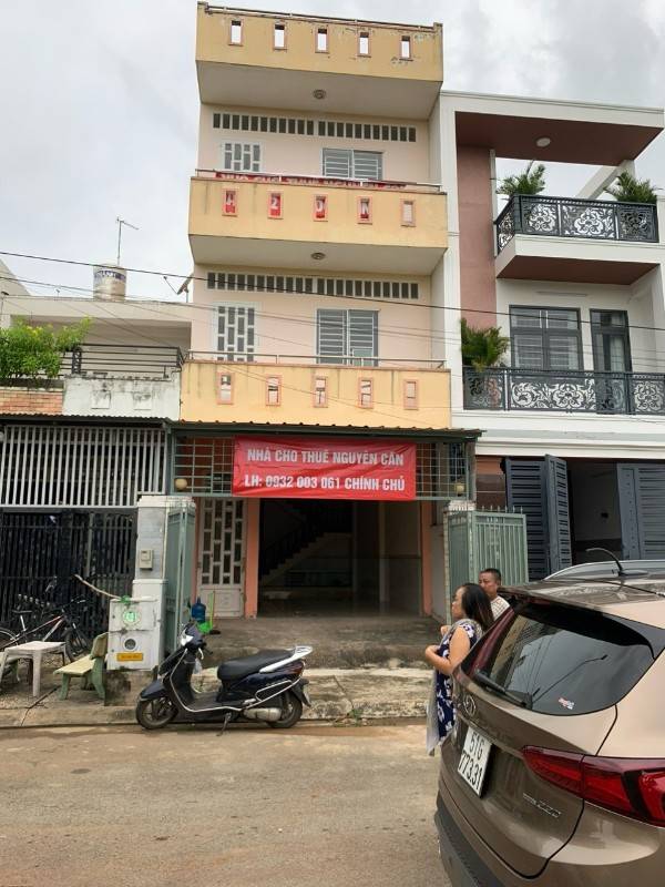 Cho thuê nhà 3 lầu, 400m2, mặt tiền khu tái định cư Long Sơn, Quận 9