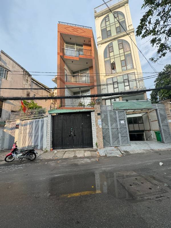 Bán nhà MT Nguyễn Thượng Hiền P5 BThanh, DT 4x12,5m 4 tầng Giá 9,2 tỷ 