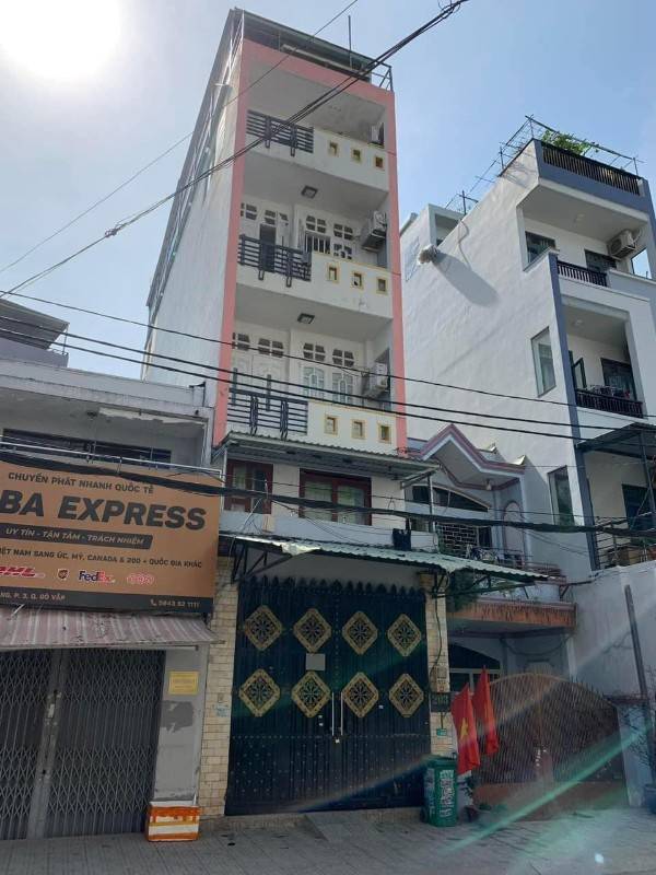 Nhà Mặt Tiền Nguyễn Văn Công 5 tầng 9pn 10wc 4x19m đang cho thuê P3