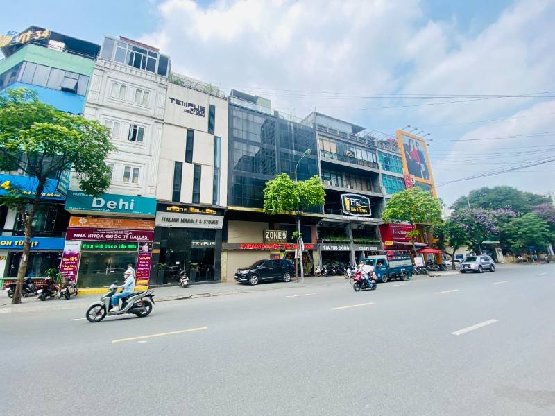 Cần bán gấp nhà 6 tầng, mặt phố Nguyễn Tuân. Shophouse dự án. 