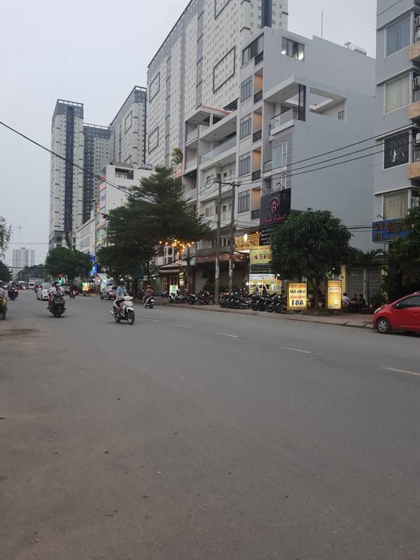 Mặt tiền Tạ Quang Bửu Quận 8, 80m2 đường 32m, lề 8m cạnh Aeon Mall khu