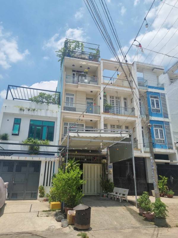 Bán nhà hẻm 39 Nguyễn Cửu Đàm, dt 4x20m 4 lầu giá 10,3 tỷ