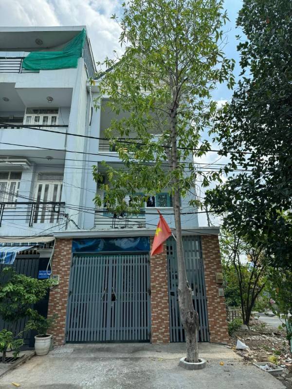 Bán nhà Quận 2 đường Nguyễn Duy Trinh KDC 10 mẫu TP Thủ Đức 100m2