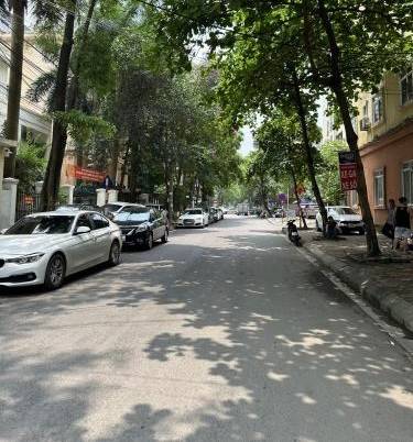 Bán nhà phố Nguyễn Cơ Thạch đường rộng 4 làn ô tô tránh nhau
