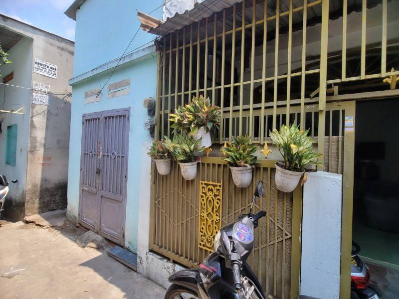 Nhà hẻm 100m2, 2 phòng ngủ đường Phan Văn Hớn, Quận 12