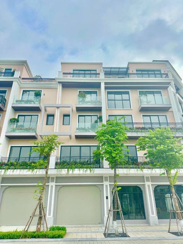 Bán Shophouse the manor 99m2 5 tầng full nội thất cao cấp KD tốt 31 tỷ