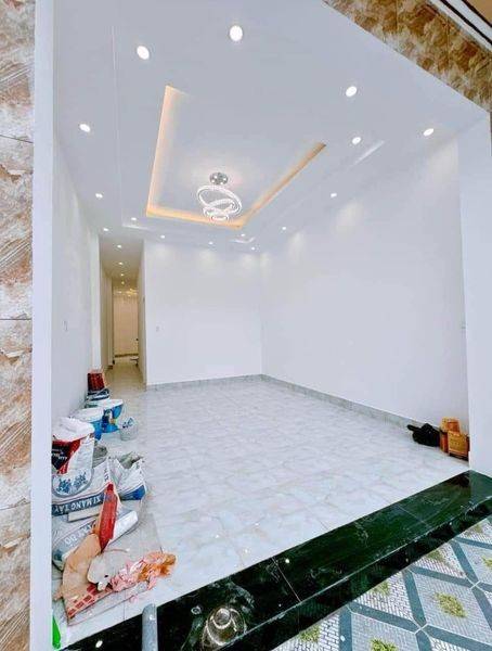 Nhà Dương Bá Trạc 50m2 cần bán giá 920tr, Shr, hẻm thông thoáng