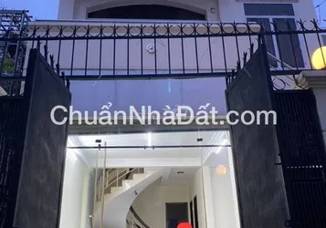 nhà 100m2 đất, XH để trong nhà, cách Nguyên Hồng 25m, p11, BT