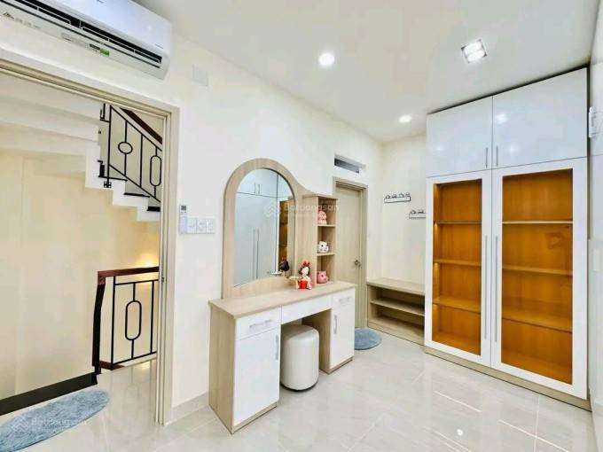 Bán nhà Nguyễn Văn Công, Gò Vấp 40 m2 chỉ 2 tỷ 6 sổ hồng riêng