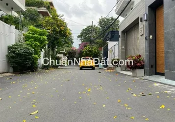 Cho thuê biệt hự mới 400m2 quận 7 giá rẻ