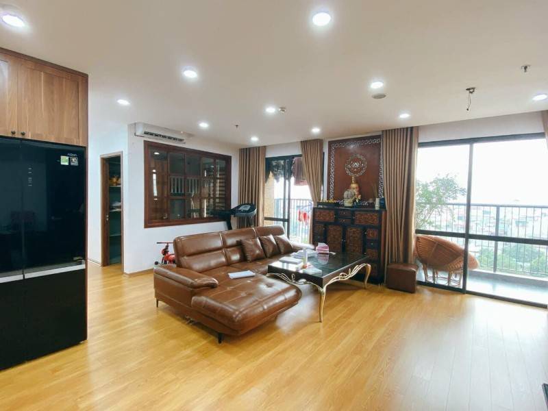 Chính chủ bán CH dt:140m2, 4 ngủ ở Trung Hoà- Cầu Giấy.LH: 0949035102