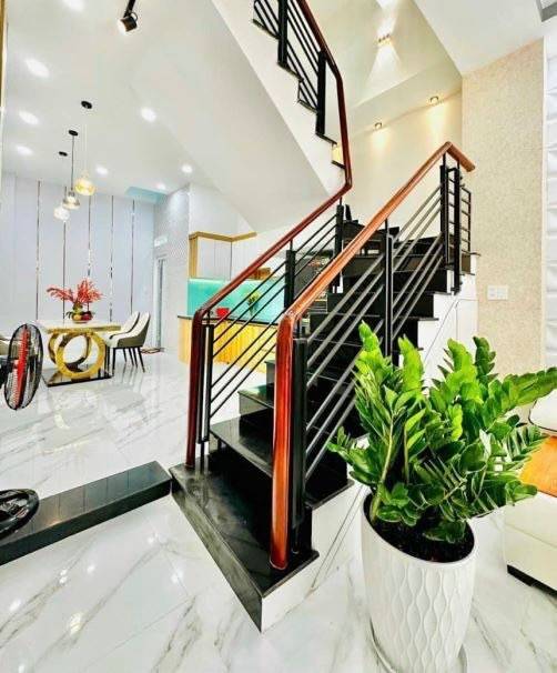 Bán nhà Vườn Lài, Tân Phú!!! Nhà 3 tầng-54m2 rộng rãi giá chỉ 2tỷ300