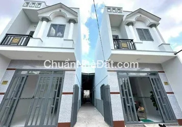 BÁN NHÀ TRỌ MỸ HẠNH NAM ĐỨC HOÀ LONG AN:5X20(100M2) GIÁ: 950 TRIỆU 