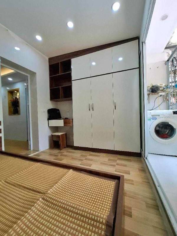 Bán nhà Xuân Phương , Từ Liêm 38m2 4T ngõ rộng, sổ nở hậu giá 4,7 tỷ 