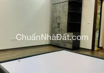 Chính Chủ Bán Nhà Đội Cấn 6 tầng x 30m2, 7.45 tỷ