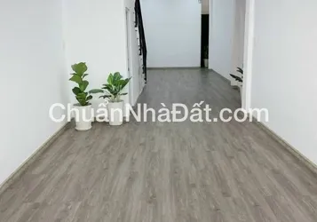 Cho thuê nhà MT Chấn Hưng Phường 6 Quận Tân Bình giá 25triệu – 100m2