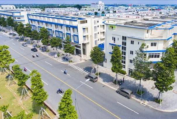 Bán Nhà phố 2 mặt tiền Uni Complex nằm trong khu phố thương mại