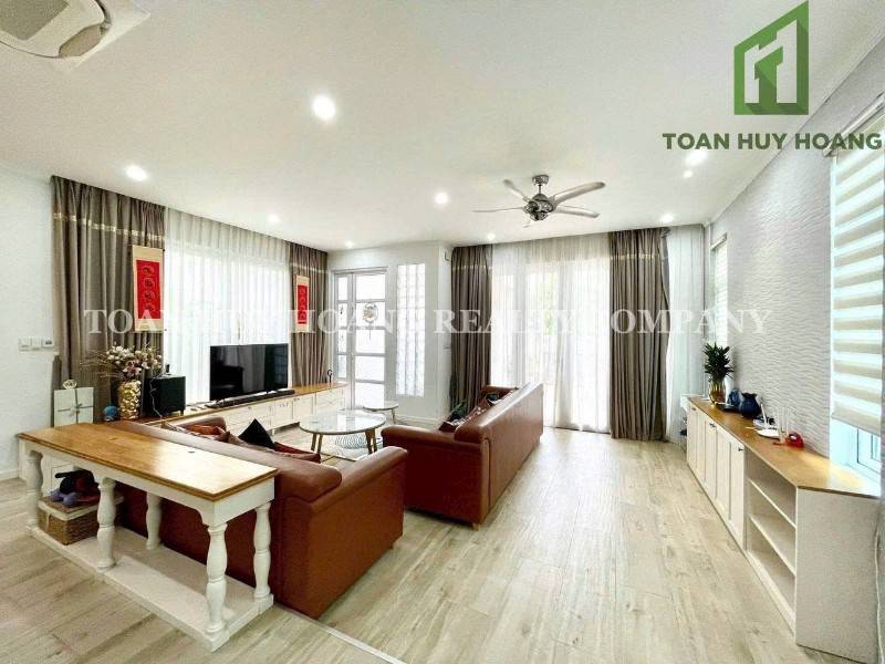 Cho thuê biệt thự Phúc Lộc Viên 4 phòng ngủ 288m2- Toàn Huy Hoàng