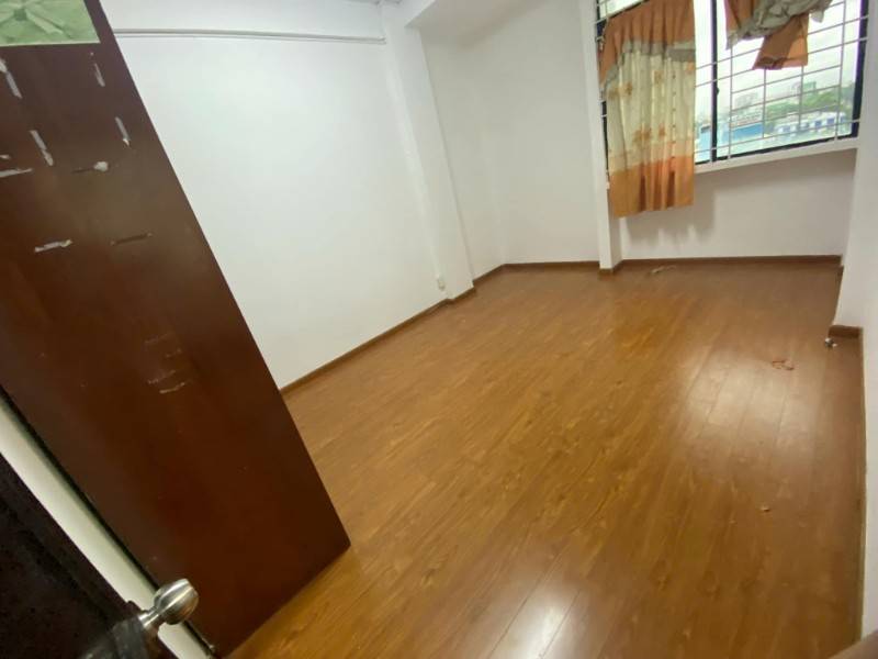 Chung cư Lý Thường Kiệt (ngay ĐHYD) DT 50m2, có thang máy Chỉ 2 tỷ xíu