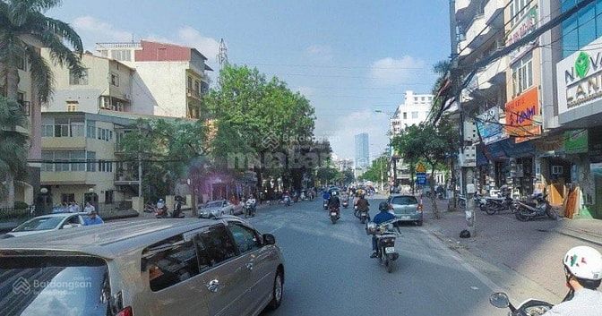 Chính chủ bán nhà Láng Hạ giá 10,5 tỷ,171m2. Mặt tiền 3,5m.Đang KD tốt