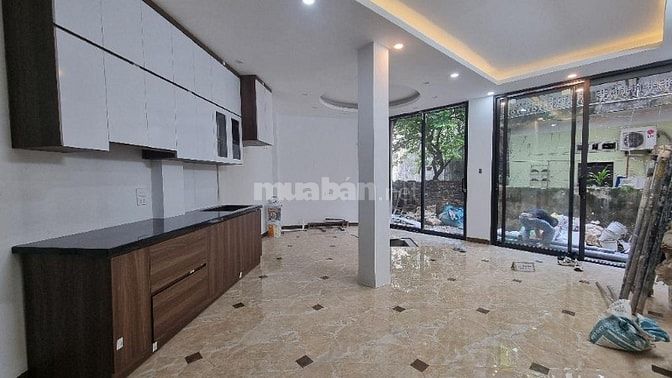 Nhà mới xây ngõ Tiến Bộ, Khâm Thiên, 42m2, 7 phòng ngủ, giá 6.2 tỷ