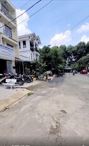 CHO THUÊ MB KINH DOANH HOẶC VĂN PHÒNG TẠI P.17 Q.GVẤP( ĐƯỜNG RỘNG 20M)