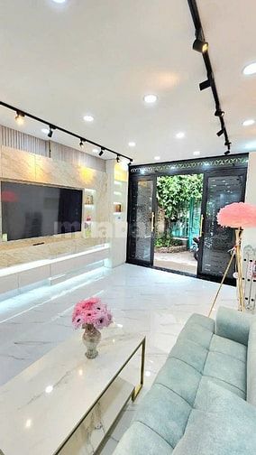 Nhà đẹp siêu an ninh gần CA.Nhà 52m2 Trần Hưng Đạo,Q1.Giá 6tỷ890.SHR